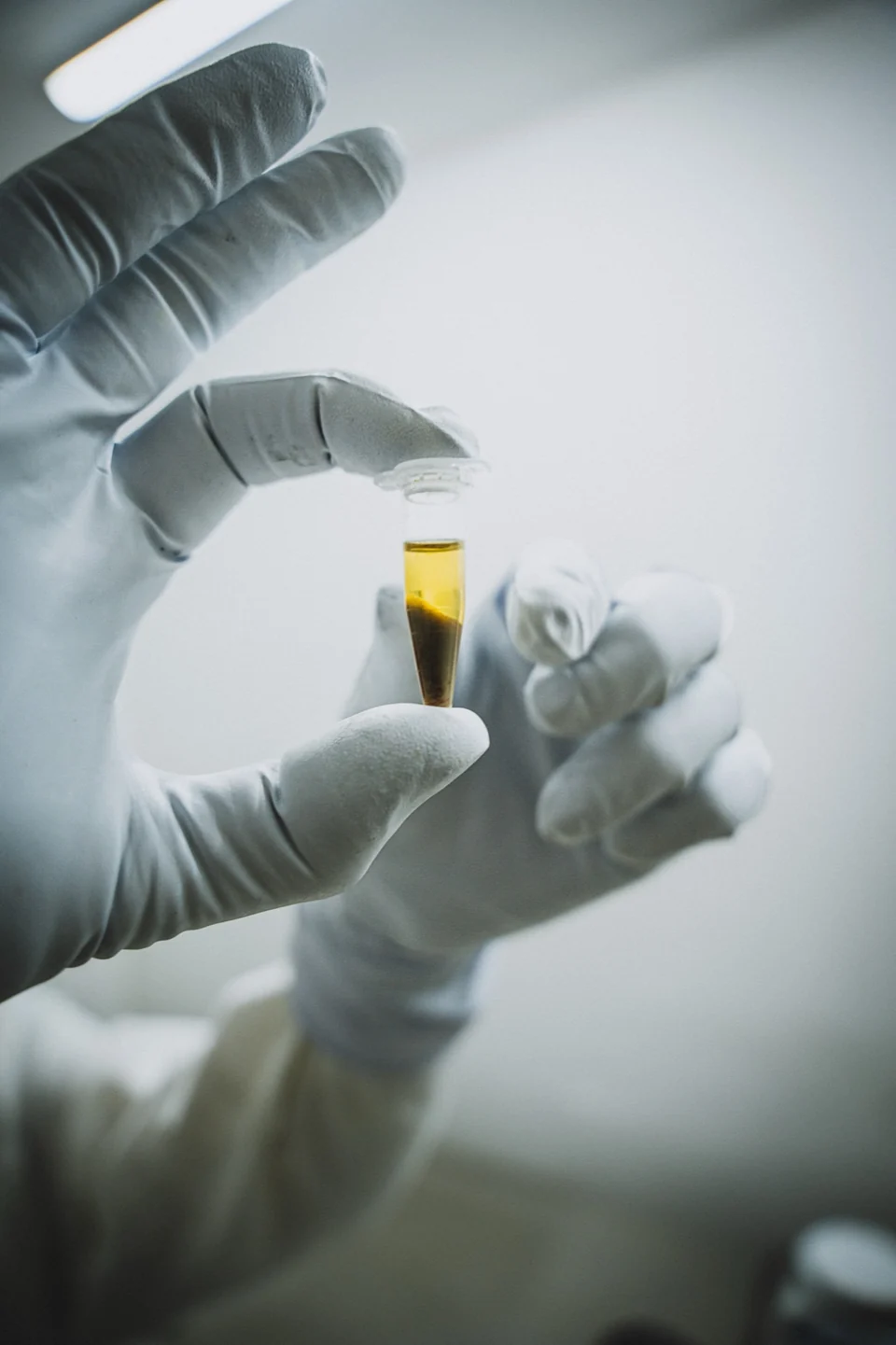Laboratorijska analiza vzorca ekstrakta