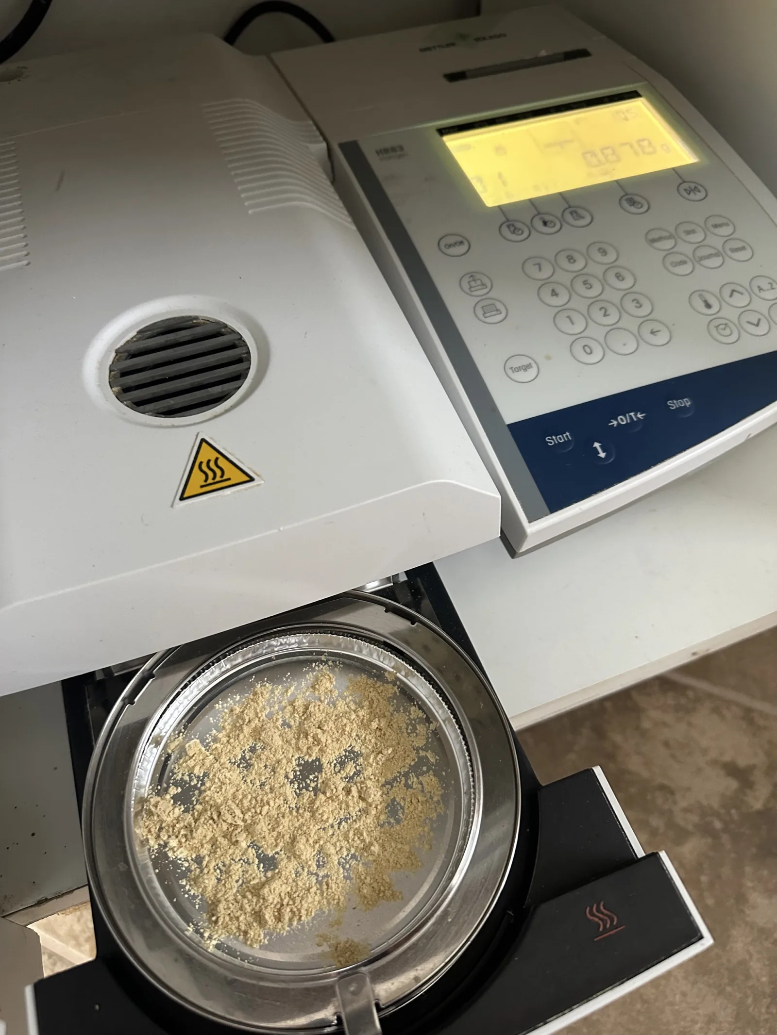 Halogenski analizator vlage